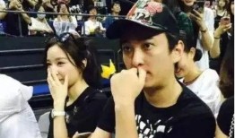 网红跟她老公吃瓜视频,甜蜜瞬间引网友热议